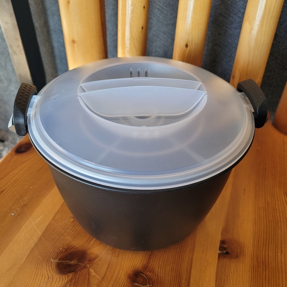 Pampered Chef Kitchen Pampered Chef Micro Cooker Plus Poshmark